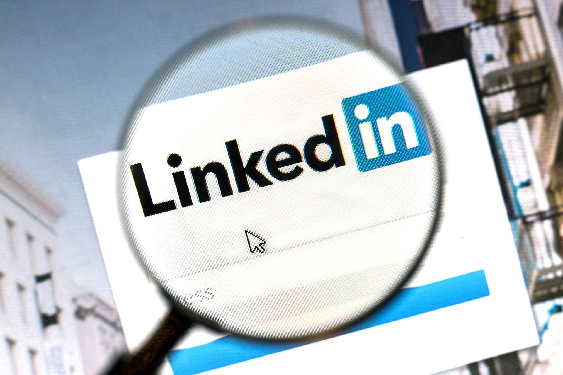LinkedIn social media management image